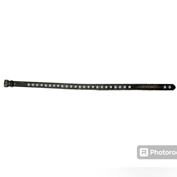 Genuine Leather Western style Belt with woven star design. Size M/L 36” - Picture 2 of 6